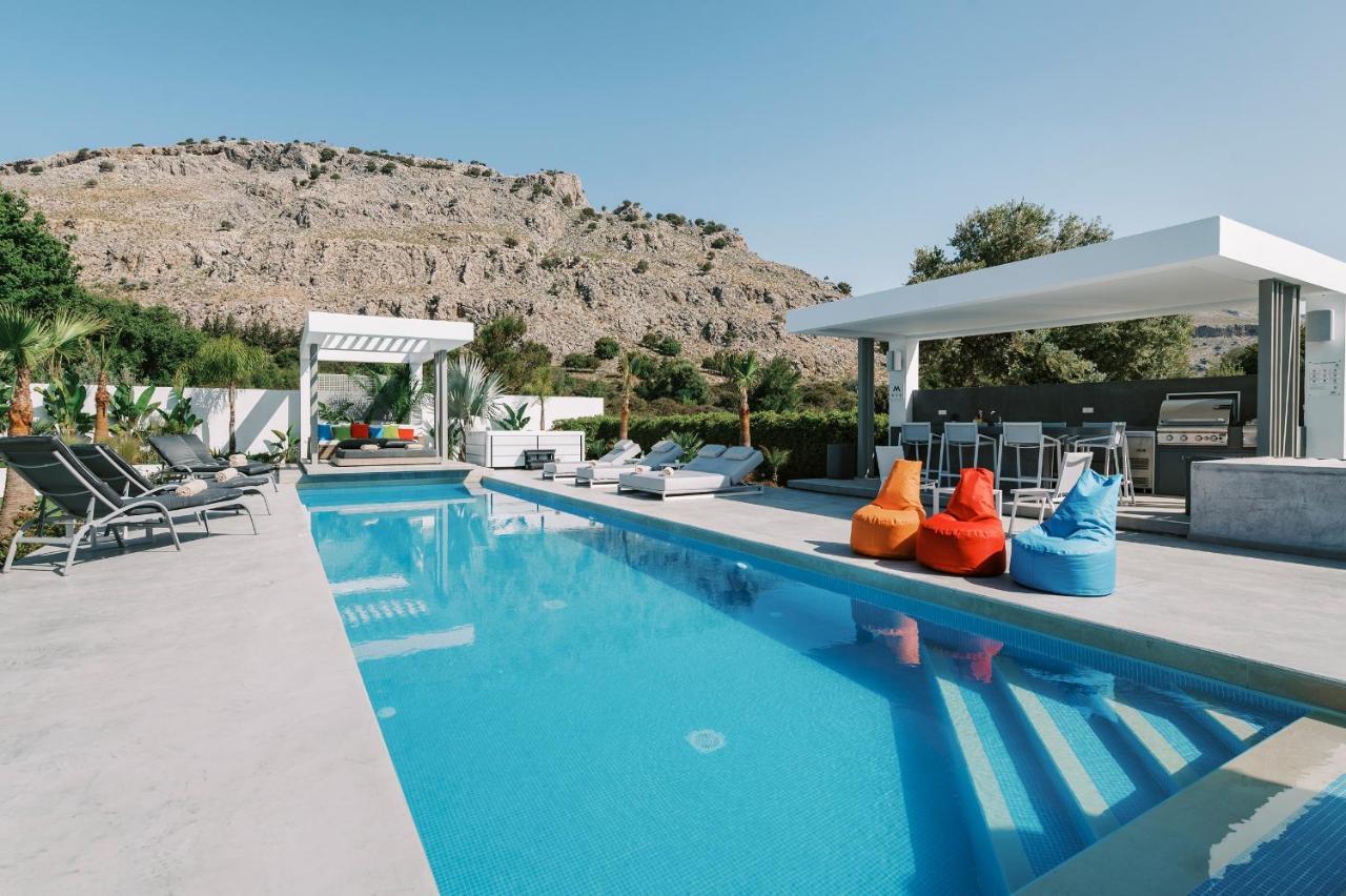 M Mansion * Pefki