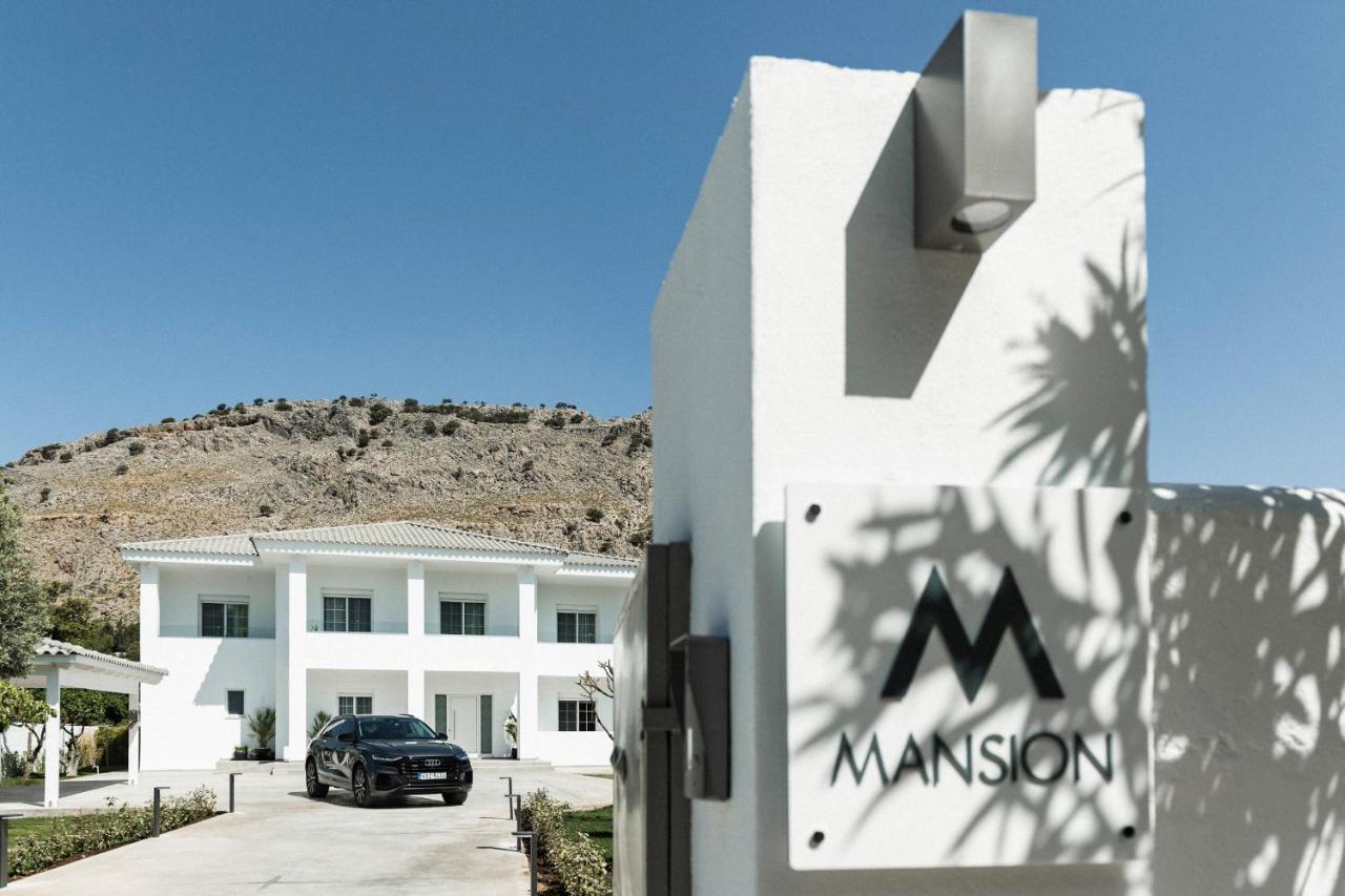 M Mansion * Pefki