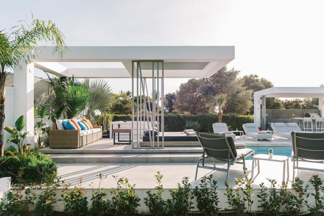 M Mansion * Pefki