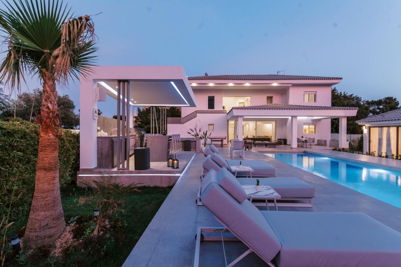 M Mansion *