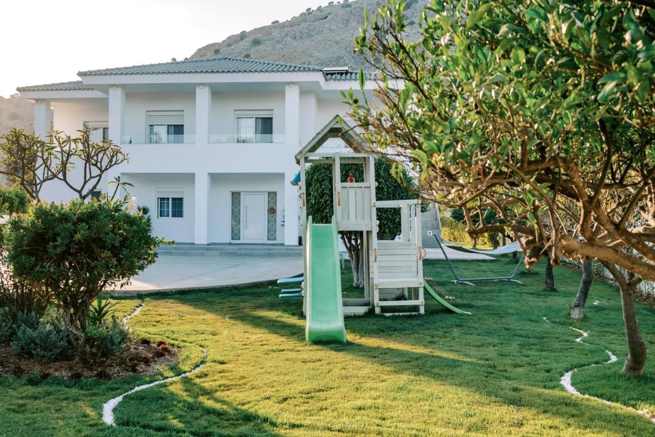 M Mansion Villa *